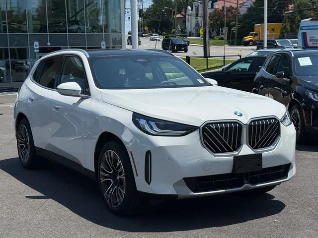 Used 2026 Alpine White BMW 30 xDrive image 3
