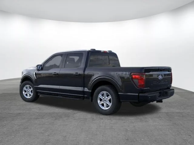 New 2026 Agate Black Metallic Ford XLT image 4