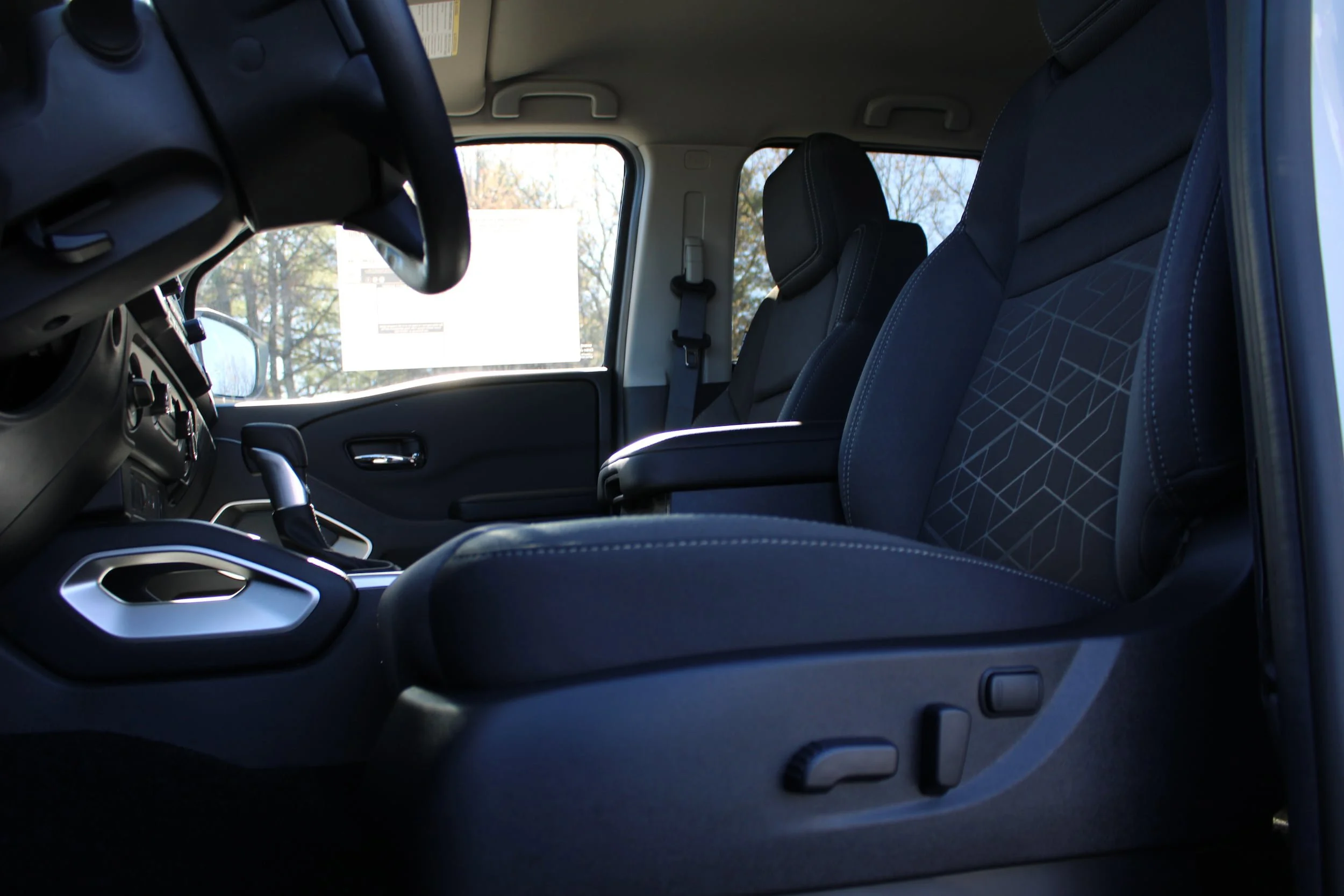 New 2026 Glacier White Nissan Crew Cab SV image 8