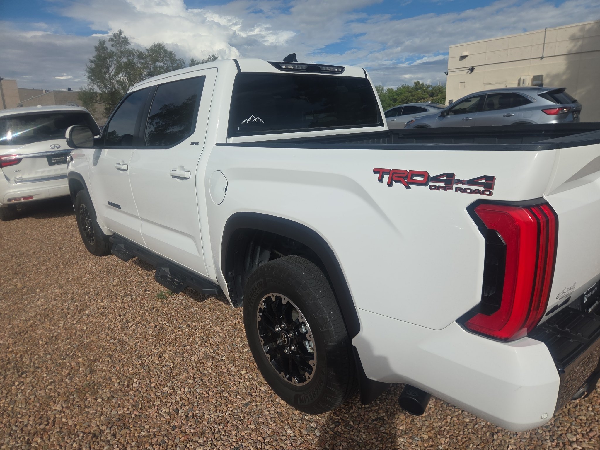 Used 2025 Ice Cap Toyota SR5 image 2