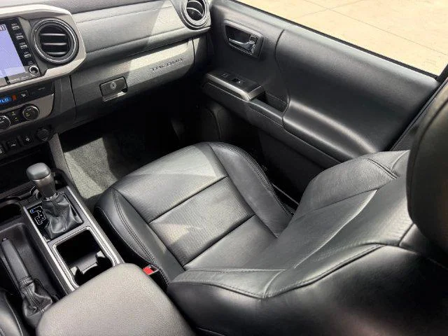 Certified Used 2022 MAGNETIC GRAY MET. Toyota Limited image 47