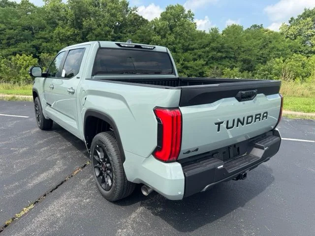New 2026 Lunar Rock Toyota SR5 image 5