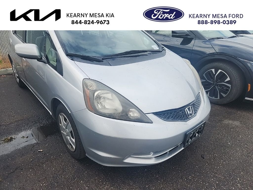 2013 Honda Fit Auto's photo