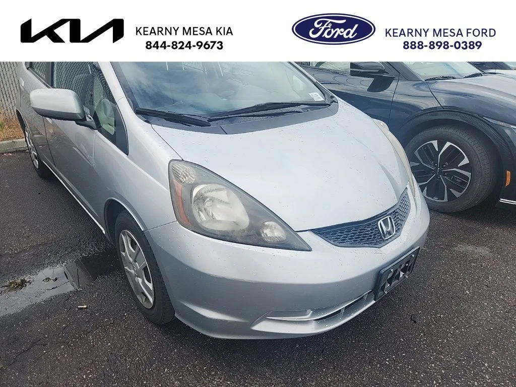 2013 Honda Fit Auto's photo