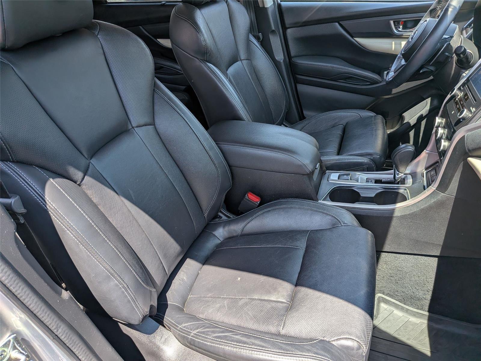 Used 2020 Ice Silver Metallic Subaru Limited image 35