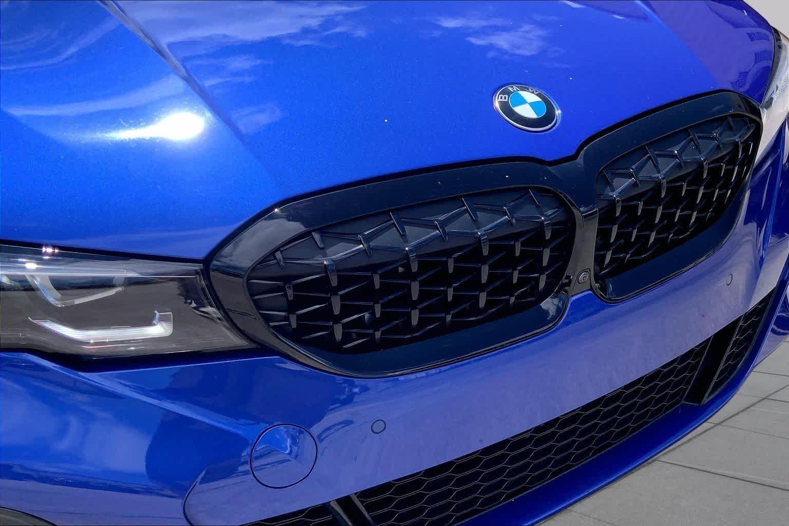 Used 2022 Portimao Blue Metallic BMW M340i image 28