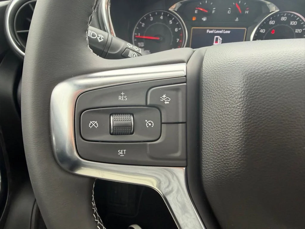 New 2026 Summit White Chevrolet 3LT image 17