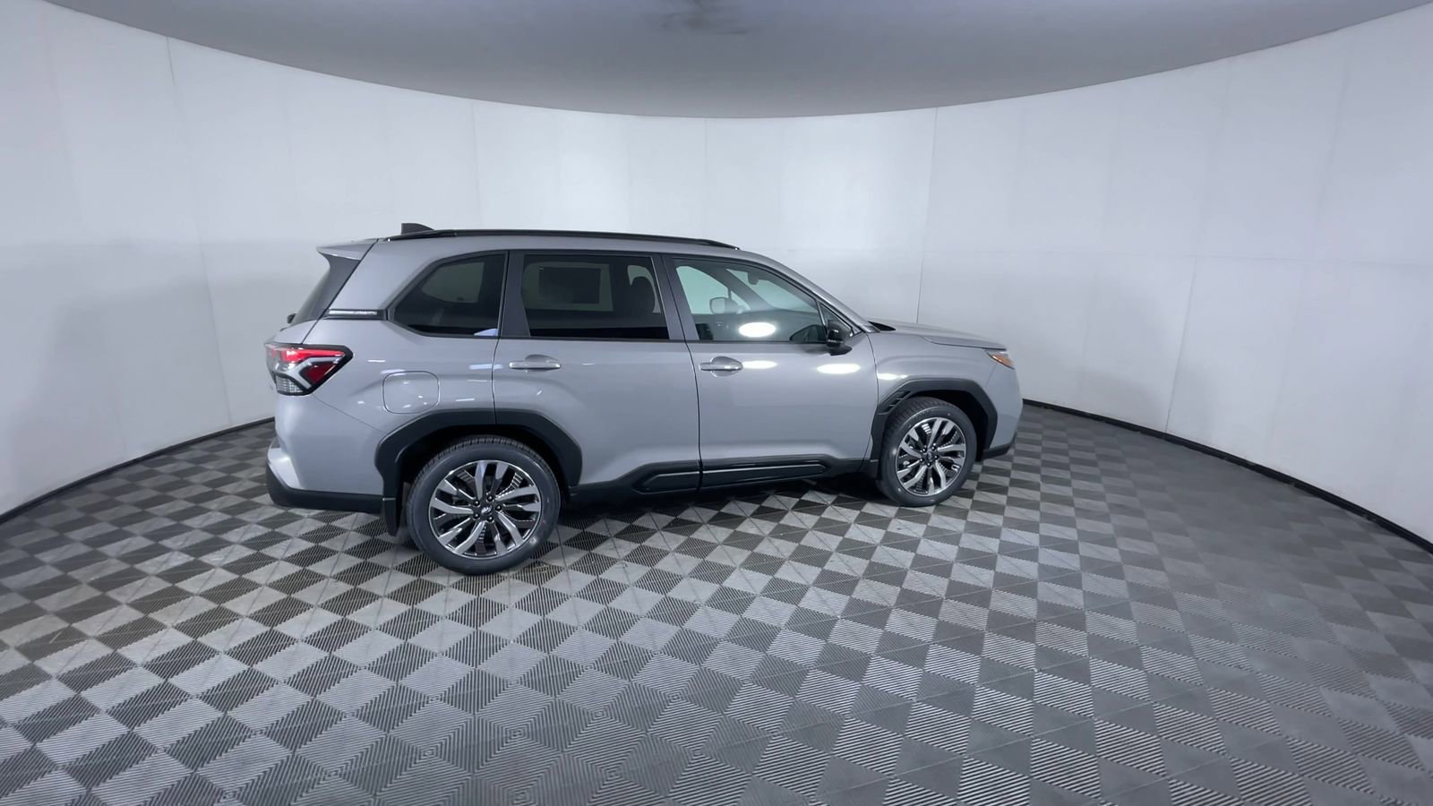 New 2026 RIVER ROCK PEARL Subaru Touring image 9