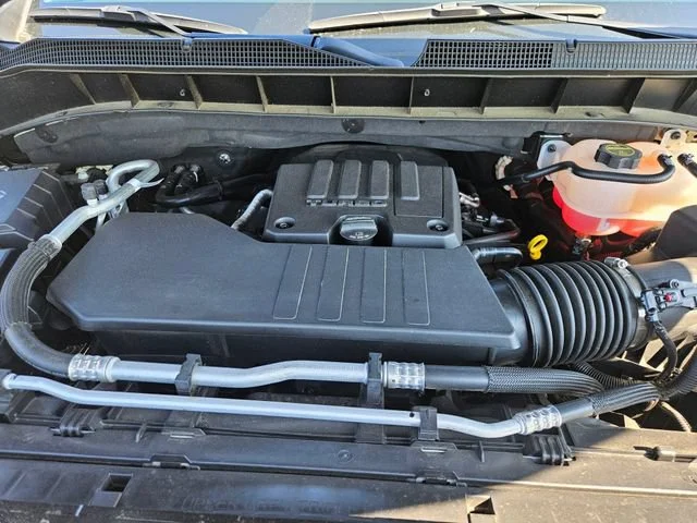 Used 2025 Black Chevrolet Custom image 22