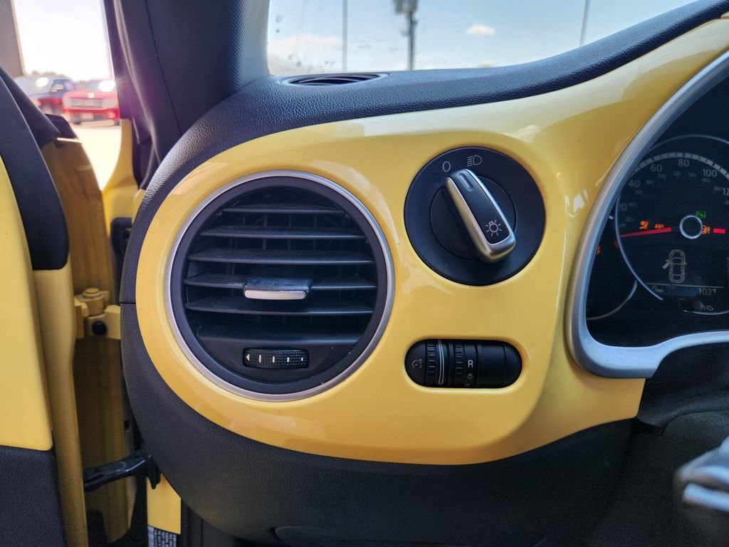 Used 2015 Yellow Rush Volkswagen 1.8T w/Sun/Sound/Nav image 20