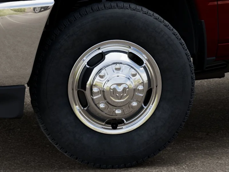 New 2026 Molten Red Pearl-Coat Exterior Paint RAM Tradesman image 17