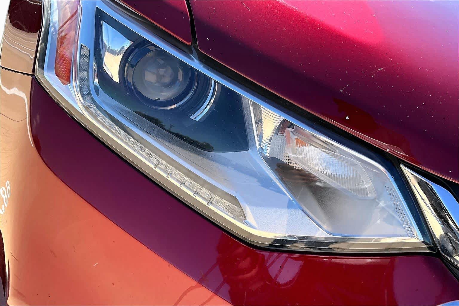 Used 2018 Cajun Red Tintcoat Chevrolet LT Leather image 25