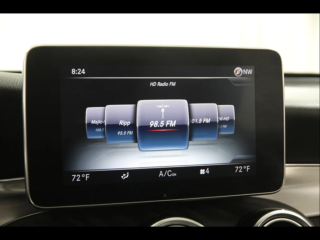 Used 2019 Black Mercedes-Benz GLC 300 4MATIC® image 11