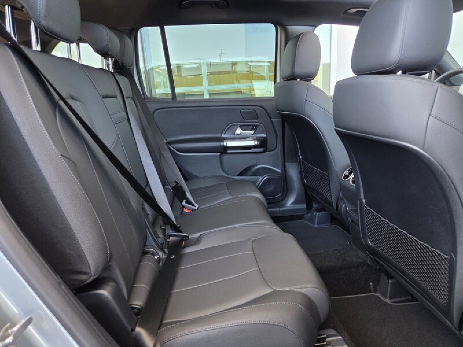 New 2026 Cirrus Silver Metallic Mercedes-Benz GLB 250 SUV image 16