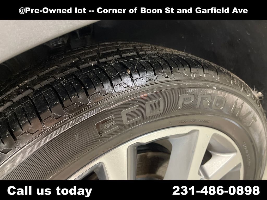 Used 2020 Gray Hyundai SEL image 6