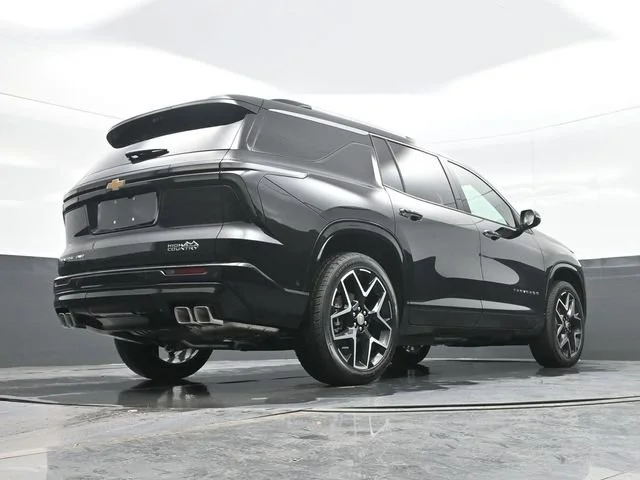 New 2026 Mosaic Black Metallic Chevrolet High Country image 26