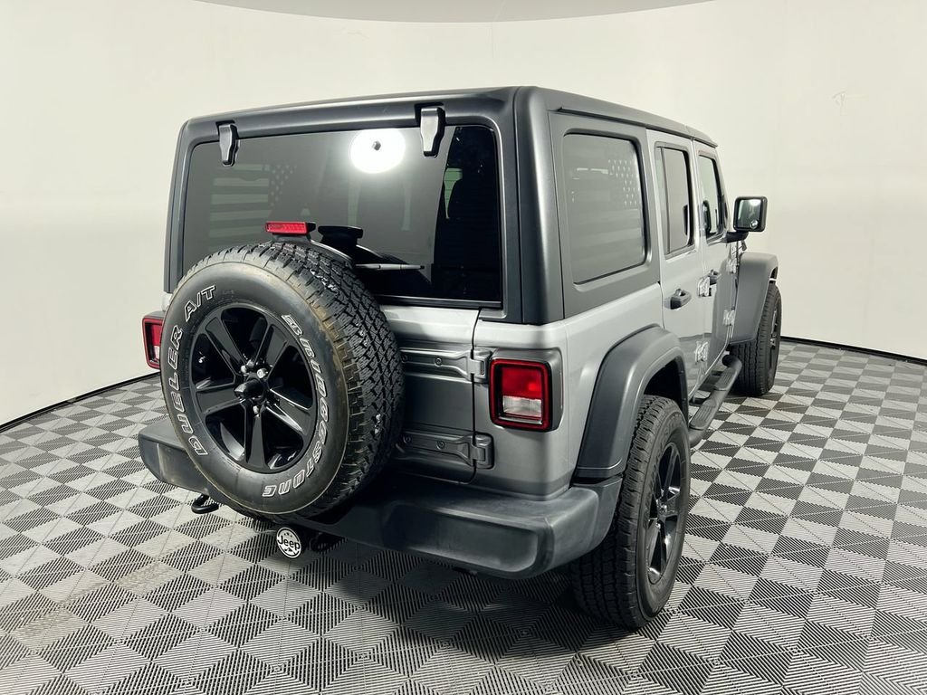 Used 2020 Silver Jeep Unlimited Sport Altitude image 3