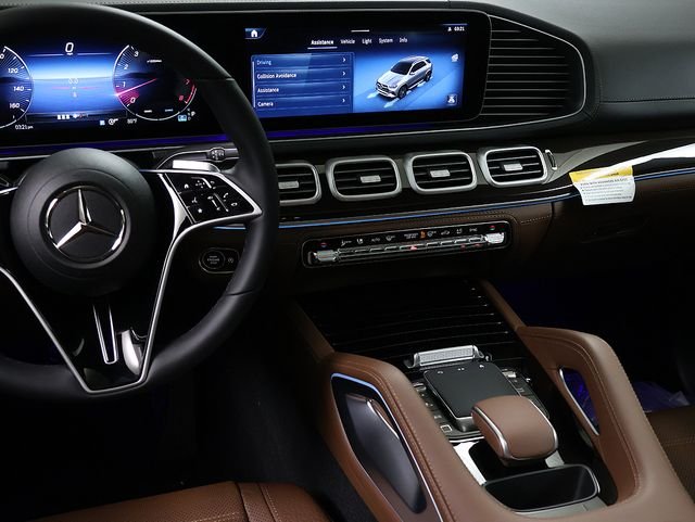 New 2026 MANUFAKTUR Moonlight White Metallic Mercedes-Benz GLE 350 image 16