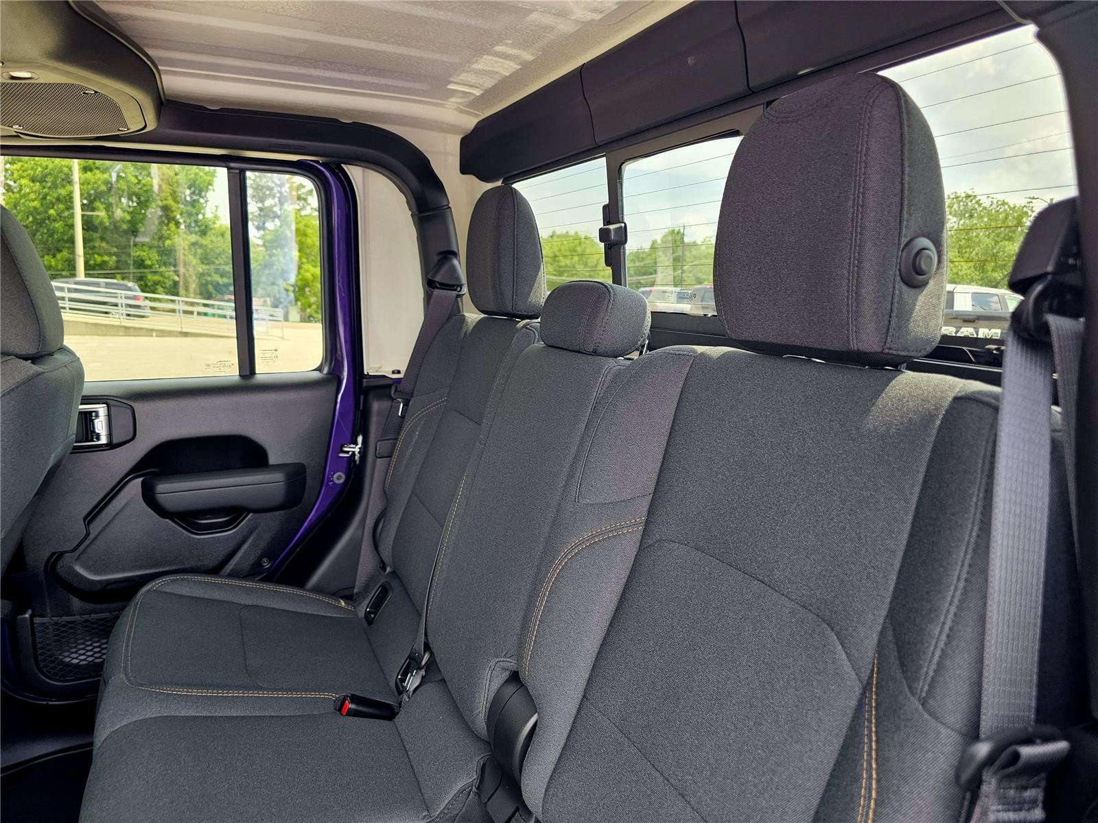 New 2026 Reign Jeep Sport S image 32