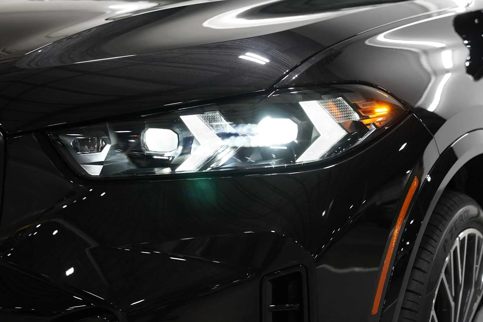 New 2026 Black Sapphire Metallic BMW xDrive40i image 6