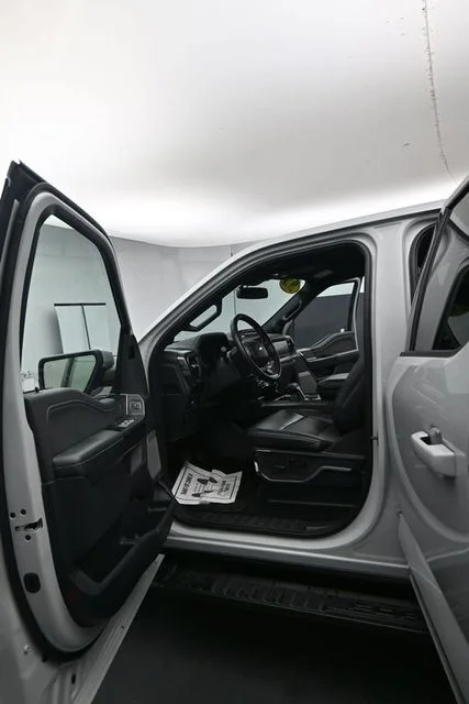 Used 2024 White Ford Lariat image 15