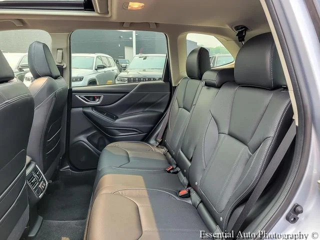 Used 2020 Silver Subaru Limited image 11