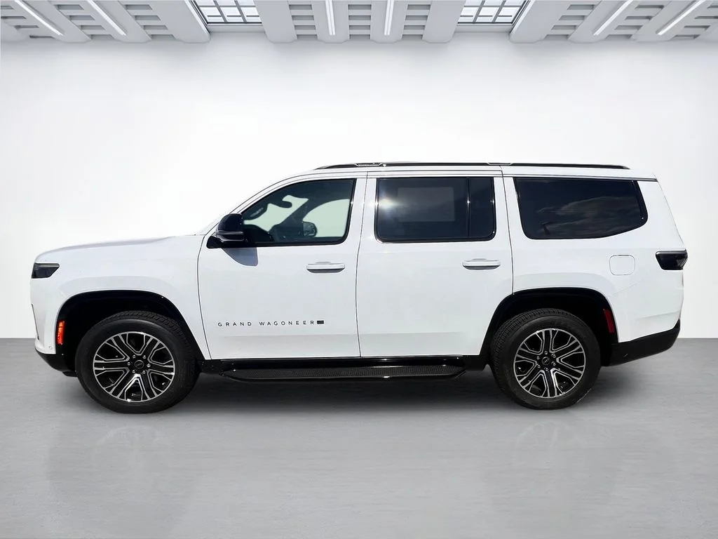New 2026 Bright White Clear-Coat Exterior Paint Jeep  image 6