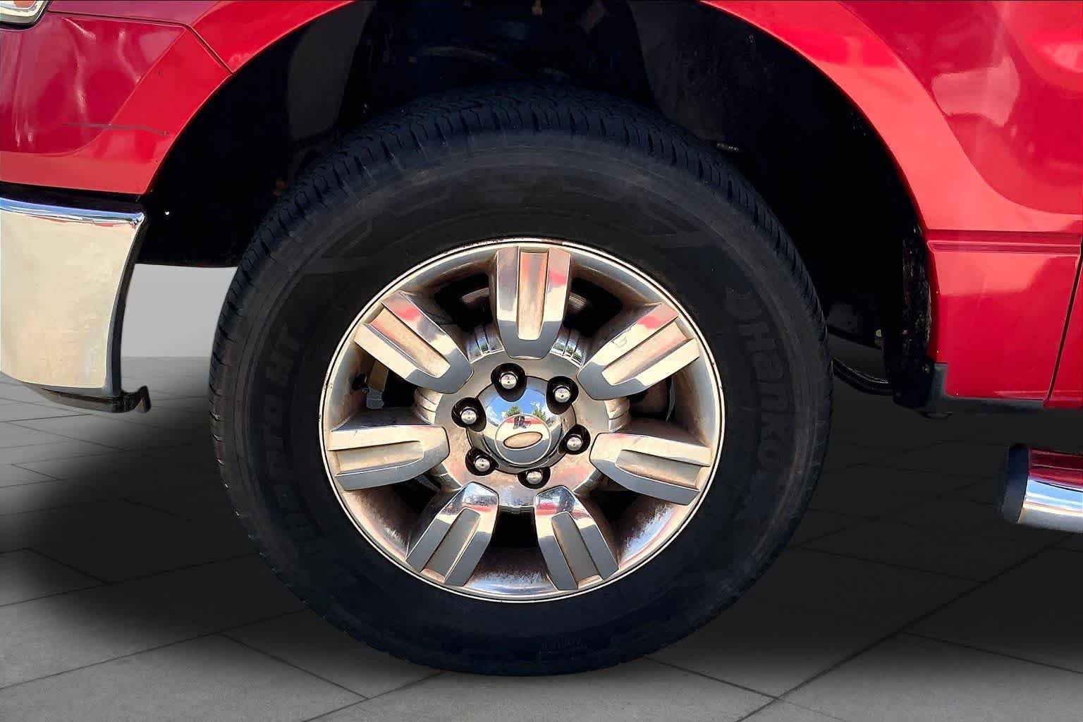 Used 2009 Oxford White Ford XLT image 10