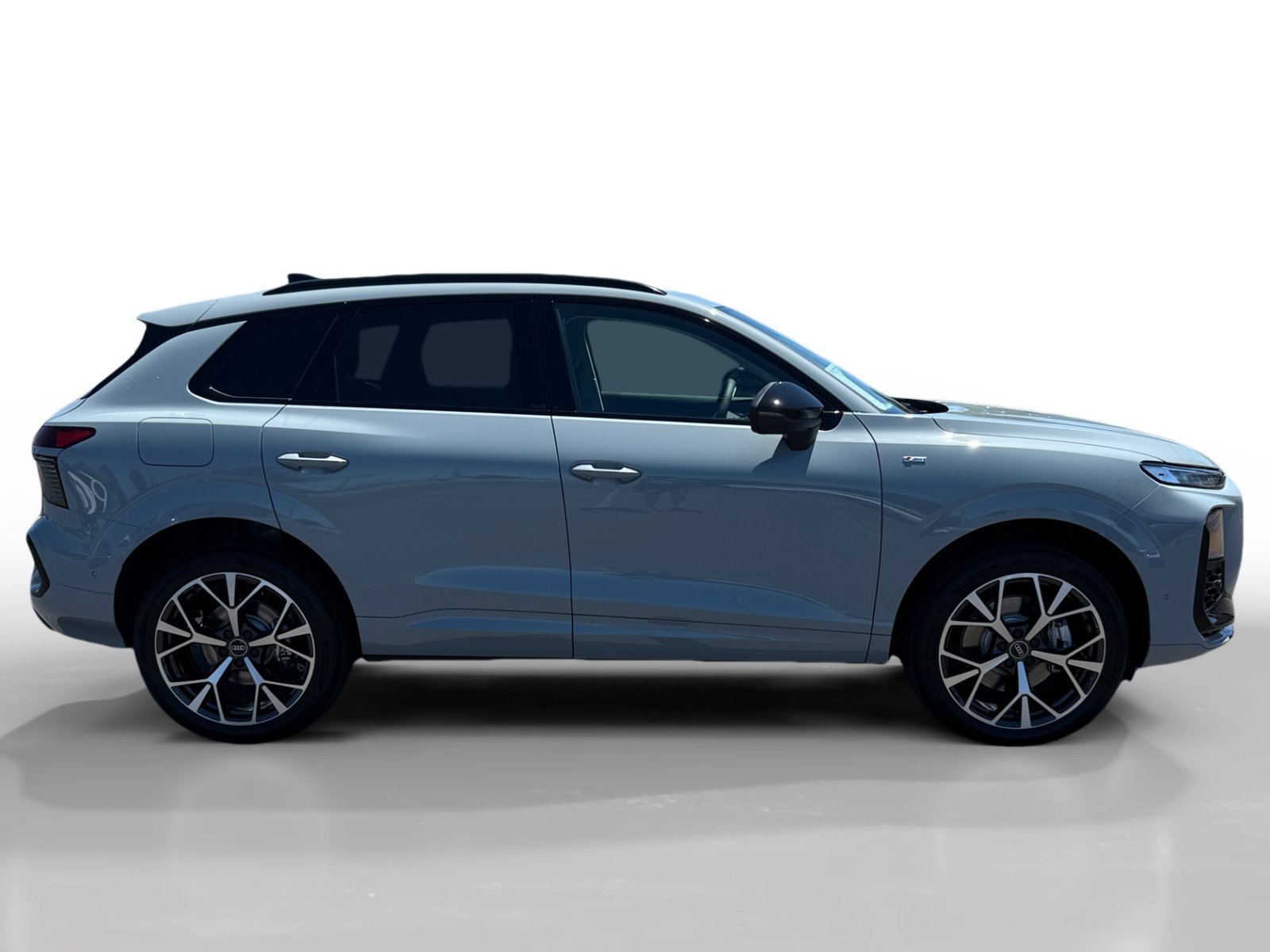 New 2026 Arrow Gray Pearl Effect Audi S line quattro image 6