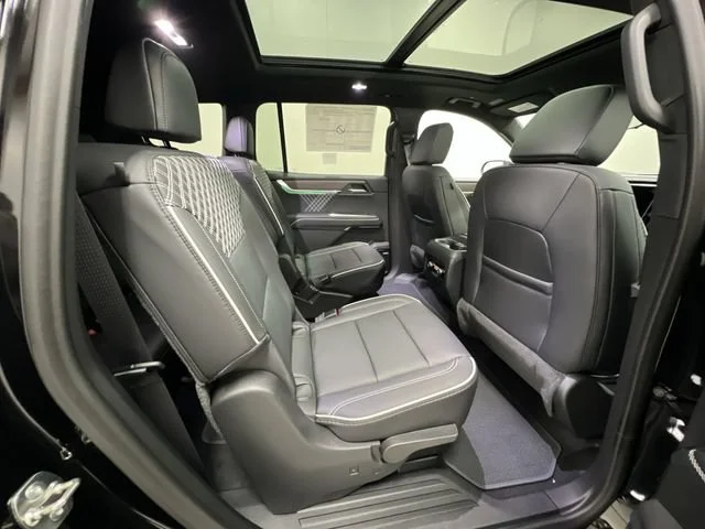 2027 GMC Acadia Denali - Photo 29