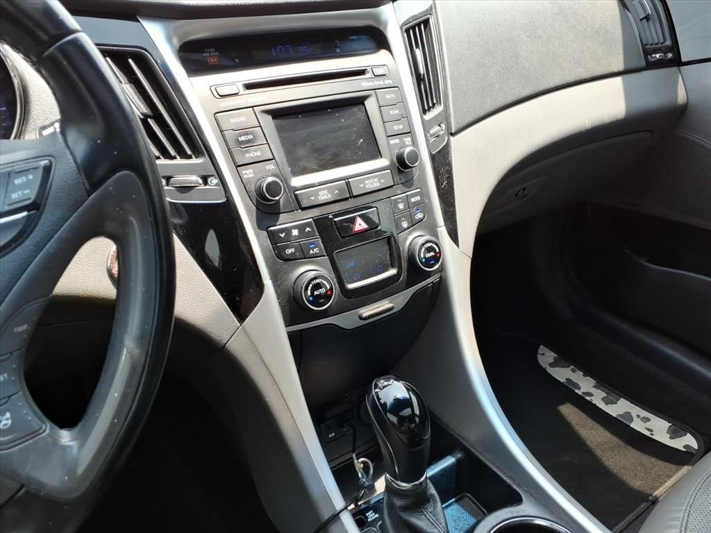 Used 2014 Blue Hyundai Limited image 28