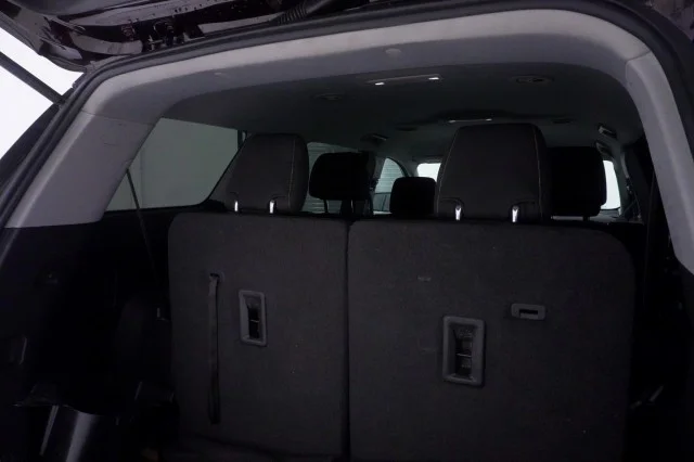 Used 2020 RED GMC SLE image 7