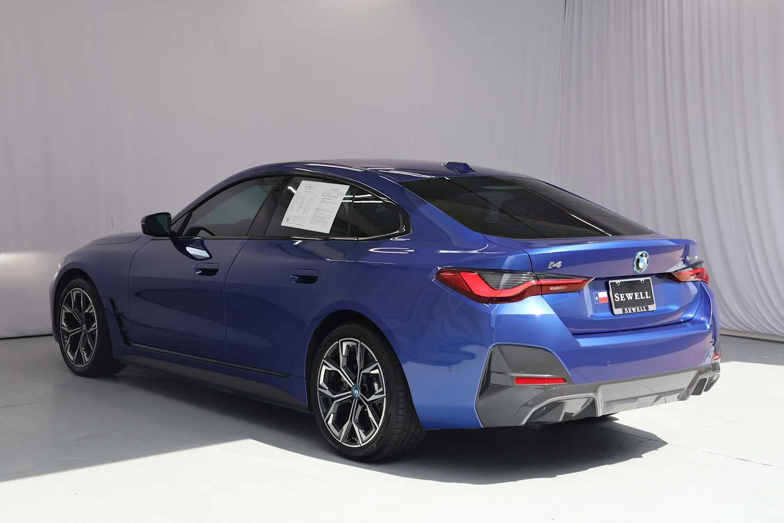 Certified Used 2023 Portimao Blue Metallic BMW eDrive40 image 5