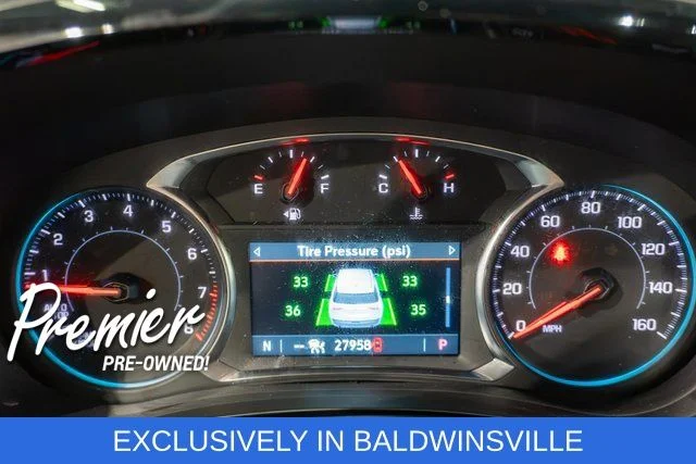 Used 2023 Red Chevrolet RS image 21