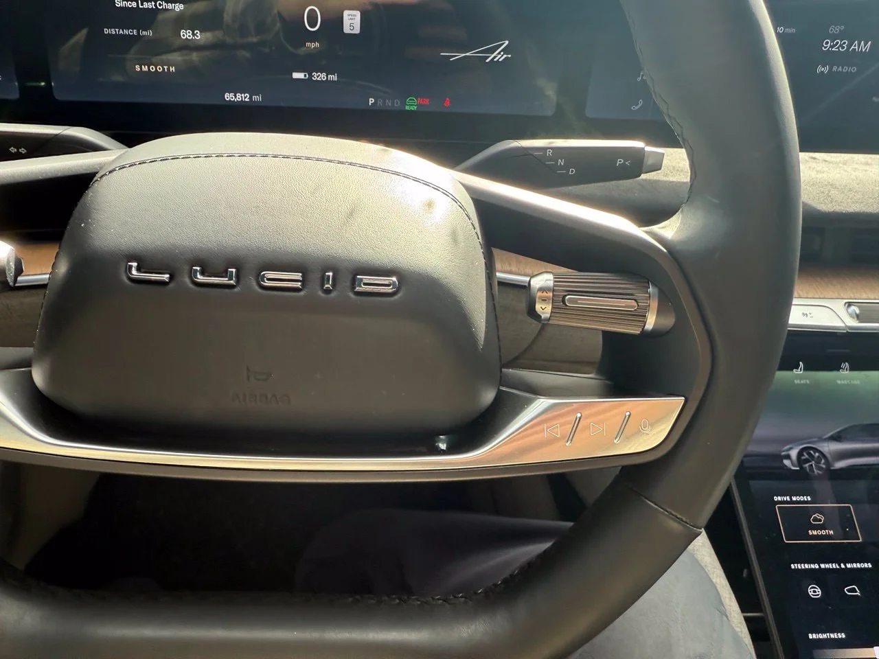 Used 2022  Lucid Grand Touring image 17