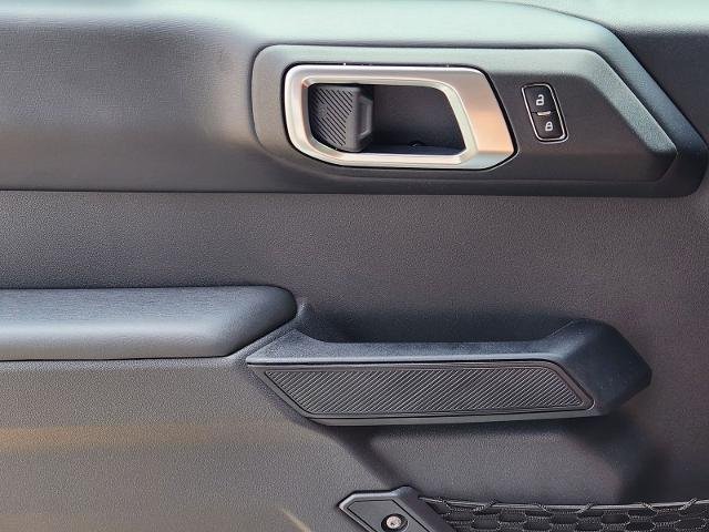 New 2026 Avalanche Gray Ford Outer Banks® image 38