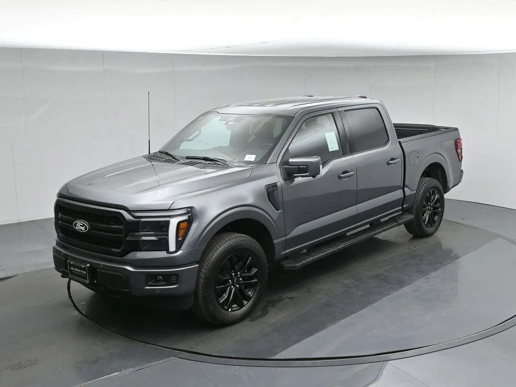 New 2026 Carbonized Gray Metallic Ford Lariat image 38