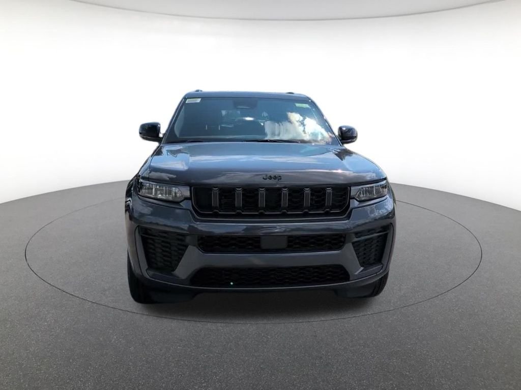 New 2026 Baltic Gray Metallic Clearcoat Jeep Altitude image 2