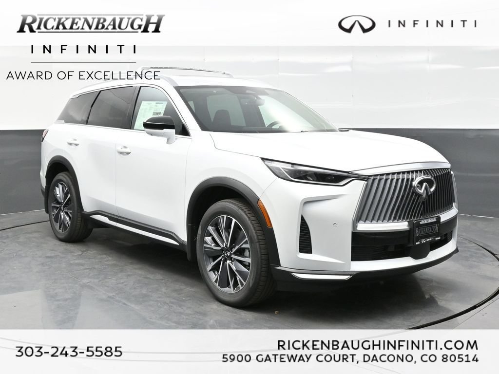 Used 2026 White INFINITI LUXE image 1