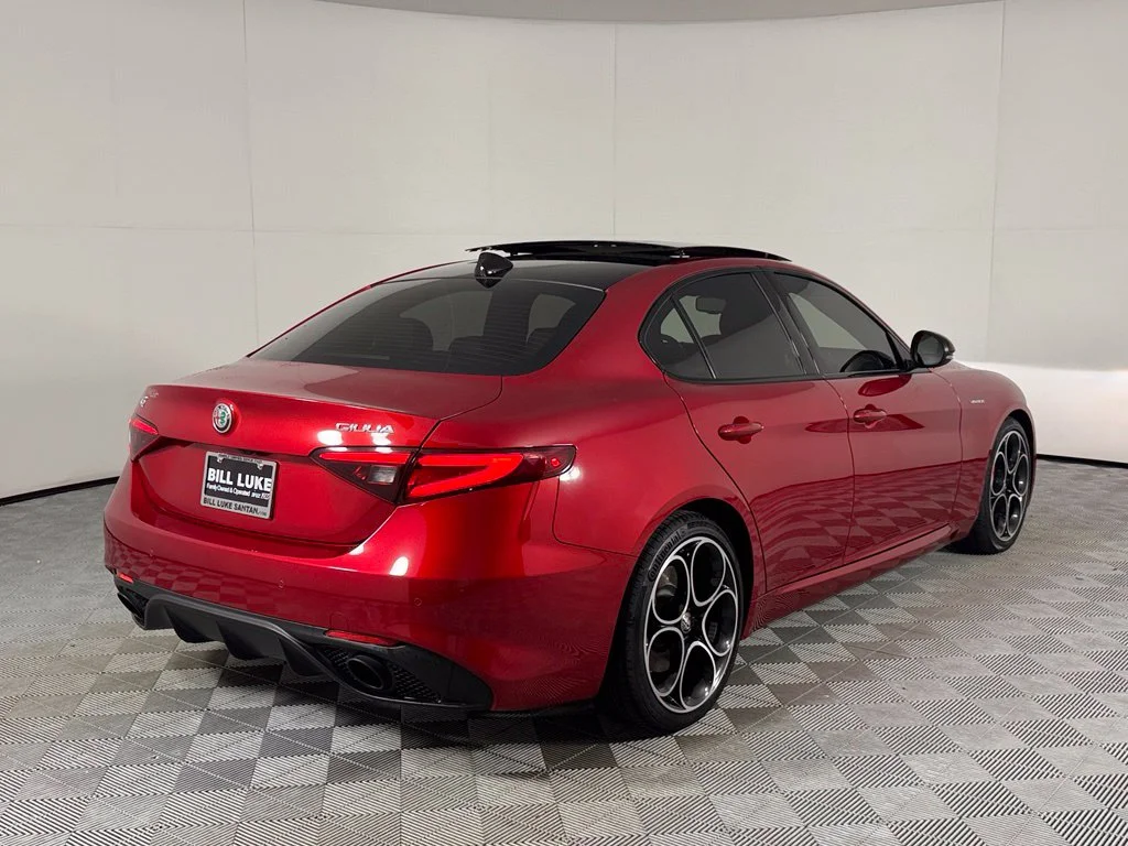 Certified Used 2023  Alfa Romeo Veloce image 7