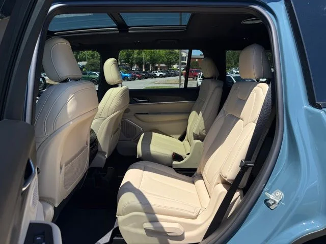 New 2026 Steel Blue Exterior Paint Jeep Limited image 27