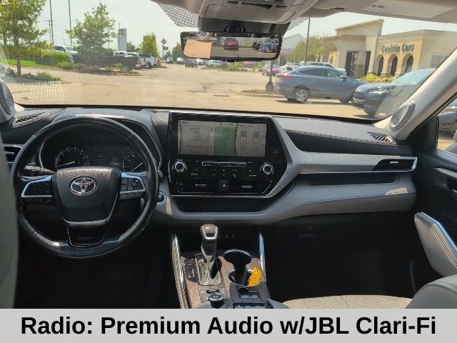 Used 2020 Silver Toyota Platinum image 5