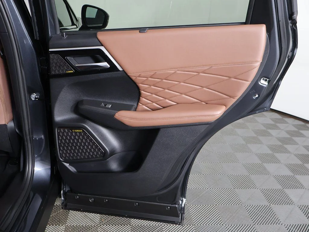 2025 Mitsubishi Outlander SEL - Photo 32