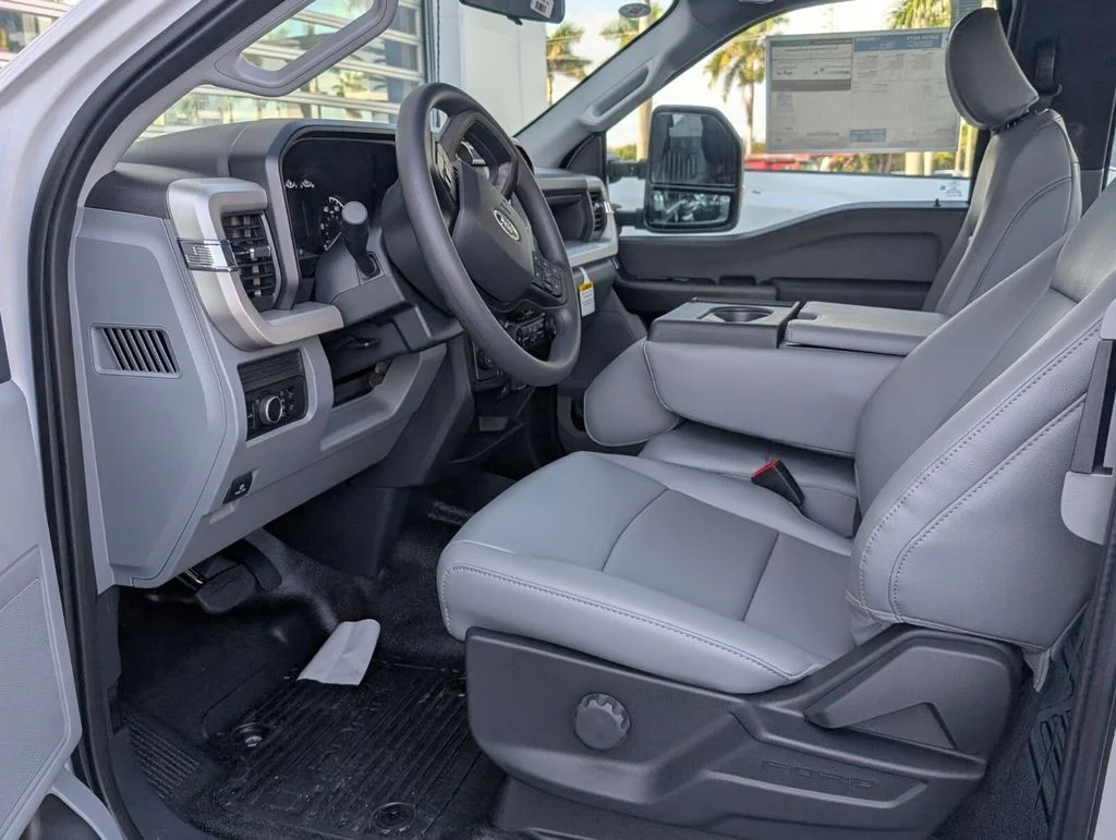 New 2026 Oxford White Ford F-350® XL image 10