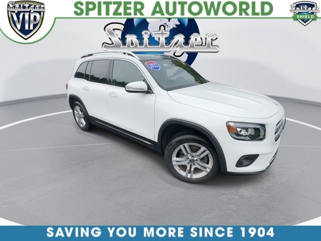 Used 2022 White Mercedes-Benz GLB 250 image 2