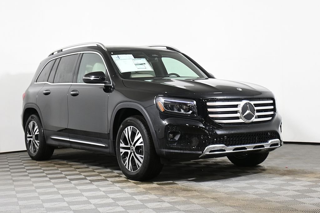 Used 2026 Night Black Mercedes-Benz GLB 250 image 9