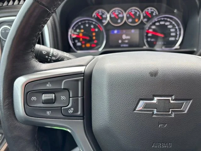 Used 2022 Silver Ice Metallic Chevrolet LT Trail Boss image 27