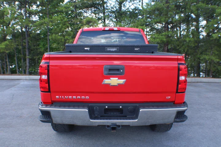 Used 2018 RED HOT Chevrolet LT image 15