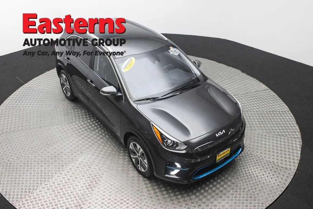 Used 2022 Gray Kia EX image 3