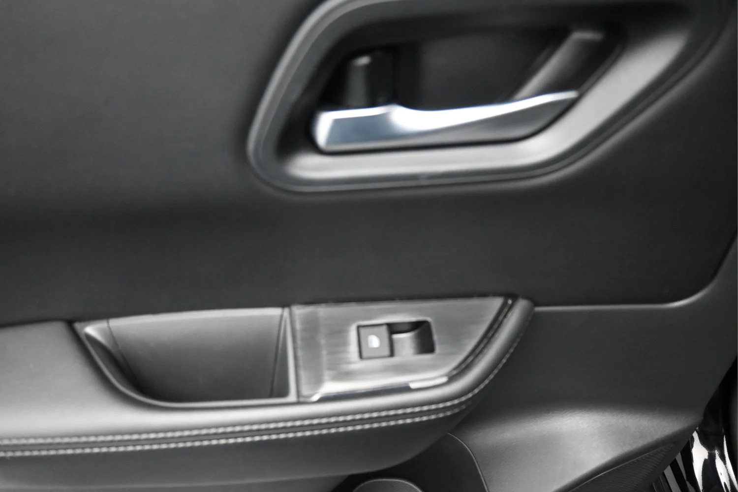 Used 2025 Black Nissan SV image 12